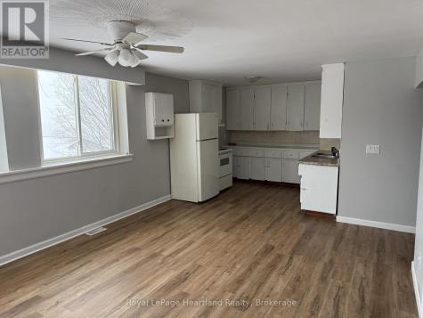 10 William Street North Minto ON N0G 1M0