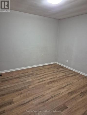 10 William Street North Minto ON N0G 1M0