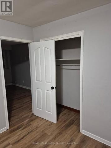 10 William Street North Minto ON N0G 1M0
