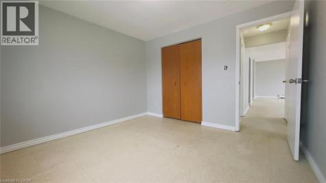 76 Brybeck Crescent Kitchener ON N2M 2C6