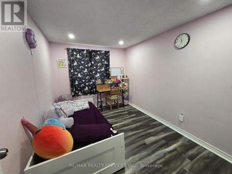 54 Green Valley Drive Kitchener ON N2P 1Z9