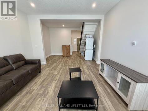 537 Talbot Street St. Thomas ON N5P 1C3