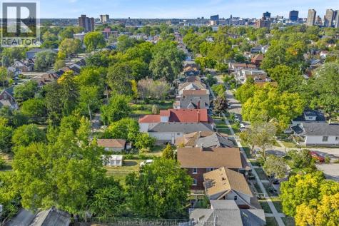 527 Mcewan Windsor ON N9B 2E7