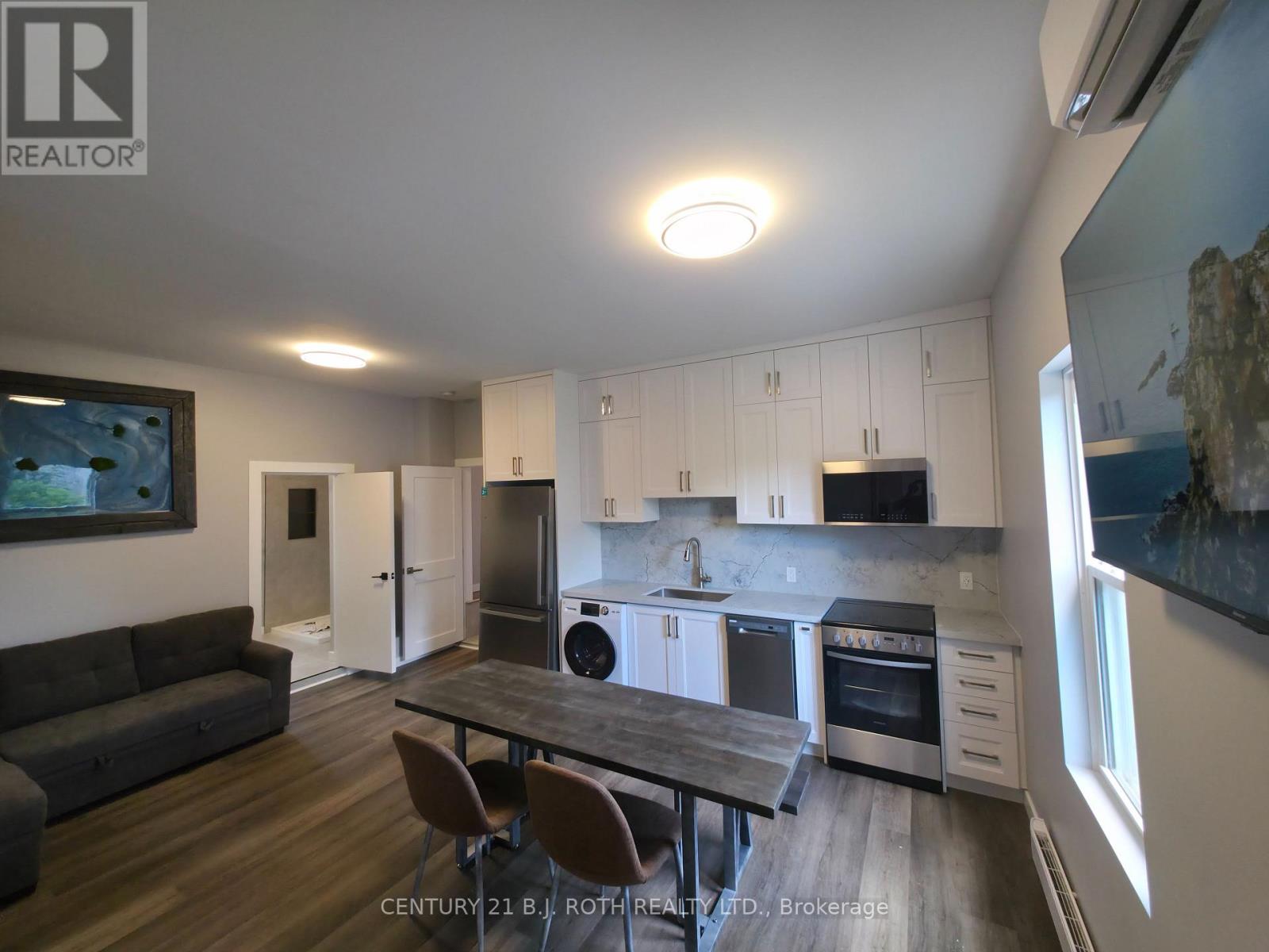 82 Albert Street North Orillia ON L3V 5K5