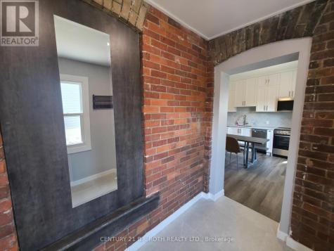 82 Albert Street North Orillia ON L3V 5K5