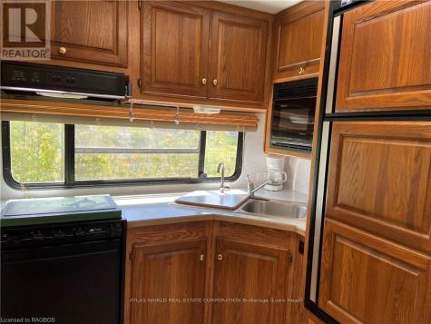 9 Tamarac Road Northern Bruce Peninsula ON N0H 2R0