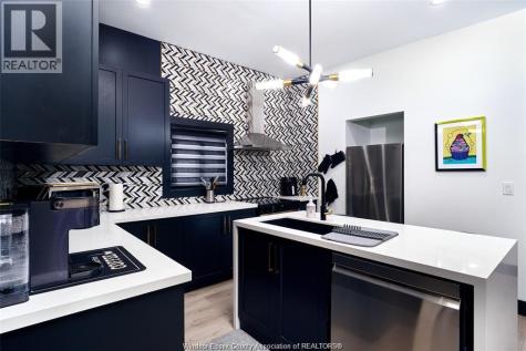 1240 Cataraqui Street Windsor ON N9A 2K5