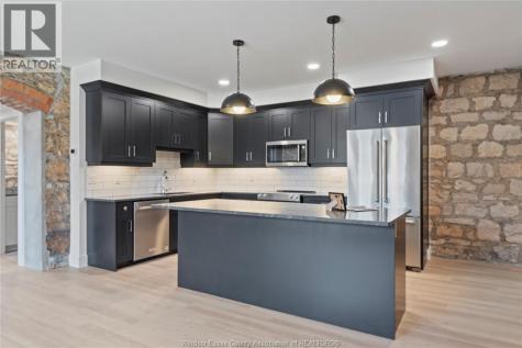 247 Brock Street Amherstburg ON N9V 2H4