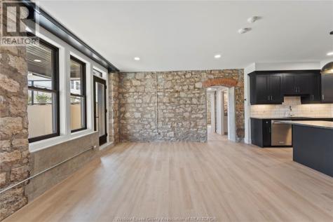 247 Brock Street Amherstburg ON N9V 2H4