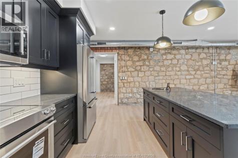 247 Brock Street Amherstburg ON N9V 2H4