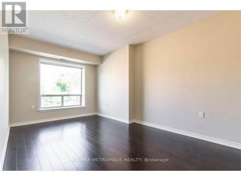 405 Erb Street West Waterloo ON N2L 1W7