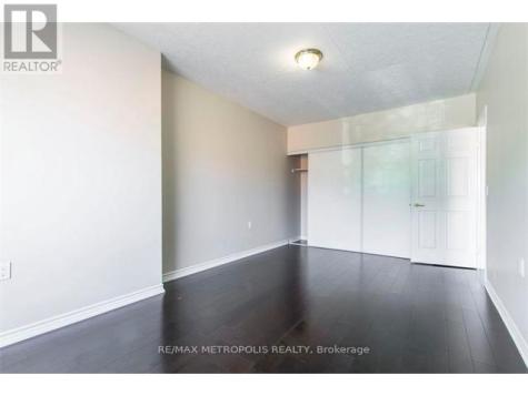 405 Erb Street West Waterloo ON N2L 1W7