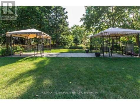 405 Erb Street West Waterloo ON N2L 1W7