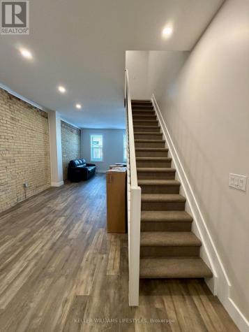537 Talbot Street St. Thomas ON N5P 1C3