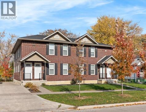 528 Chippawa Windsor ON N9C 2W3