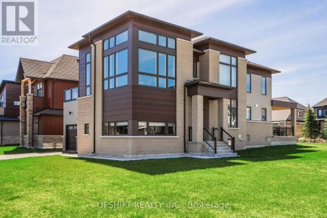 101 Stoneleigh Drive Blue Mountains ON L9Y 4P5