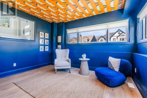 101 Stoneleigh Drive Blue Mountains ON L9Y 4P5