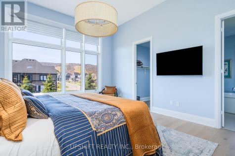 101 Stoneleigh Drive Blue Mountains ON L9Y 4P5