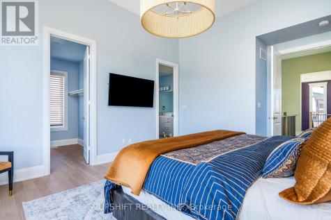 101 Stoneleigh Drive Blue Mountains ON L9Y 4P5