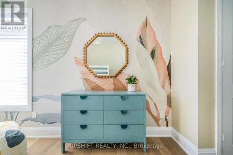 101 Stoneleigh Drive Blue Mountains ON L9Y 4P5