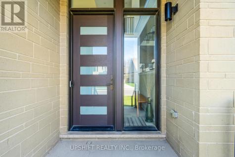 101 Stoneleigh Drive Blue Mountains ON L9Y 4P5