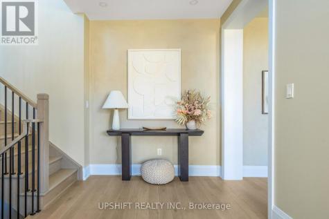 101 Stoneleigh Drive Blue Mountains ON L9Y 4P5