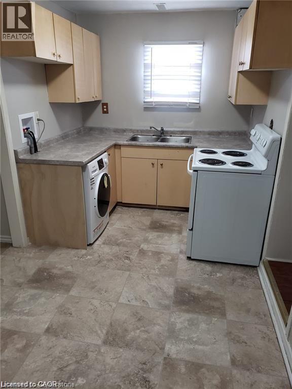 205 Kenilworth Avenue North Hamilton ON L8H 4S3