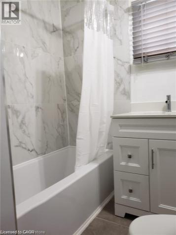 205 Kenilworth Avenue North Hamilton ON L8H 4S3