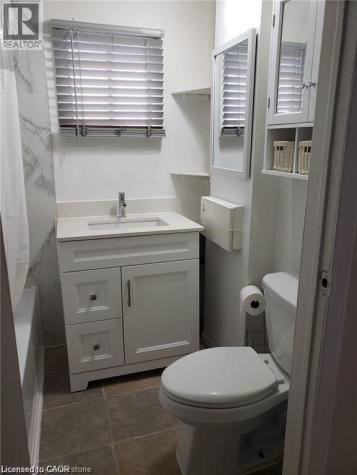 205 Kenilworth Avenue North Hamilton ON L8H 4S3