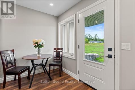 18 Maple Golf Crescent Northern Bruce Peninsula ON N0H 2R0