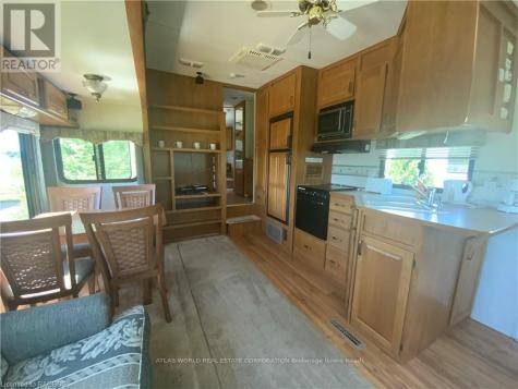 9 Tamarac Road Northern Bruce Peninsula ON N0H 2R0