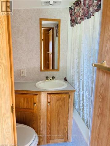 9 Tamarac Road Northern Bruce Peninsula ON N0H 2R0