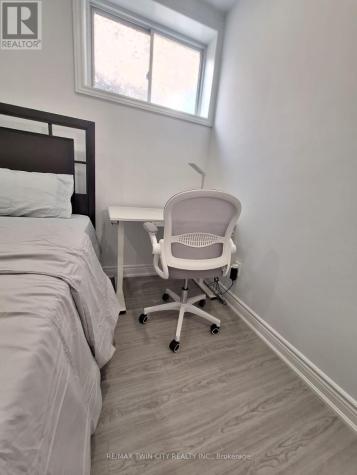 15 Spring Creek Street Kitchener ON N2A 0G3