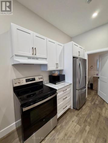 537 Talbot Street St. Thomas ON N5P 1C3