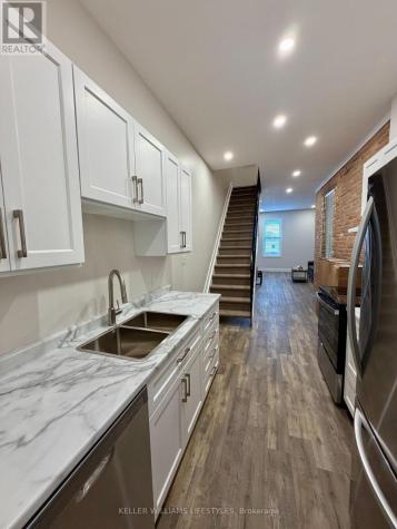 537 Talbot Street St. Thomas ON N5P 1C3