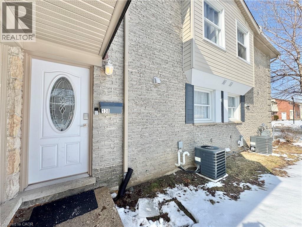 138 Jansen Avenue Kitchener ON N2A 2L7