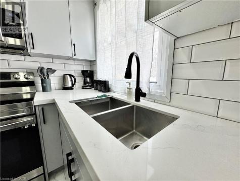 138 Jansen Avenue Kitchener ON N2A 2L7
