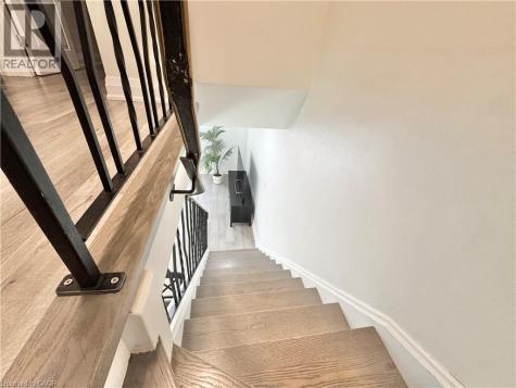 138 Jansen Avenue Kitchener ON N2A 2L7