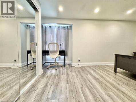 138 Jansen Avenue Kitchener ON N2A 2L7