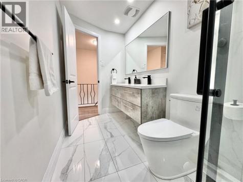 138 Jansen Avenue Kitchener ON N2A 2L7
