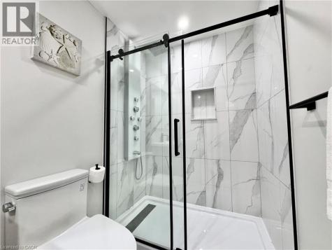 138 Jansen Avenue Kitchener ON N2A 2L7