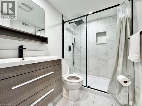 138 Jansen Avenue Kitchener ON N2A 2L7