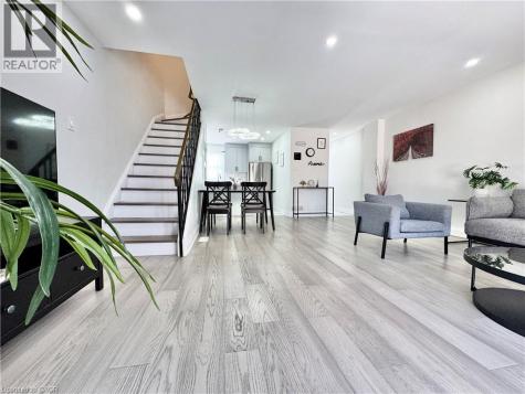 138 Jansen Avenue Kitchener ON N2A 2L7