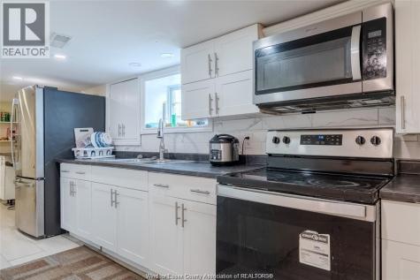 609 St. Joseph Windsor ON N9C 3H3