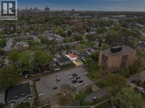 609 St. Joseph Windsor ON N9C 3H3