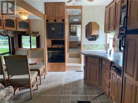 9 Tamarac Road Northern Bruce Peninsula ON N0H 2R0