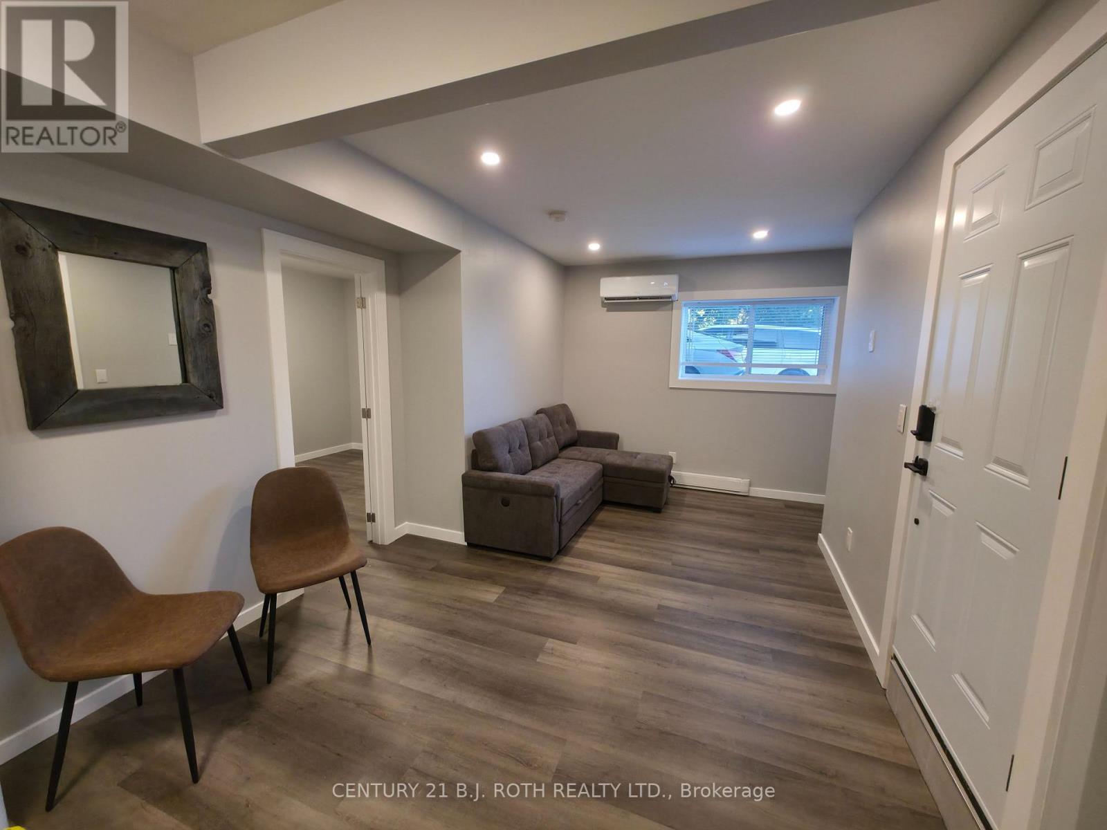 82 Albert Street North Orillia ON L3V 5K5