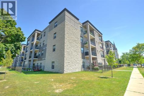 207 Brock Amherstburg ON N9V 2H3