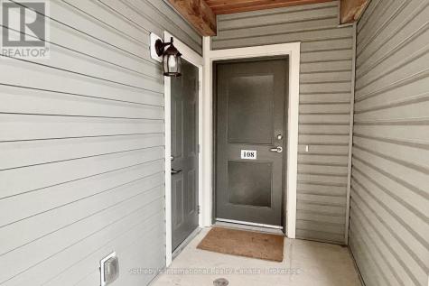 2 Cove Court Collingwood ON L9Y 0Y6