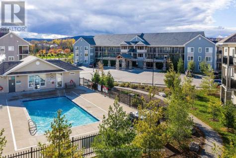 2 Cove Court Collingwood ON L9Y 0Y6